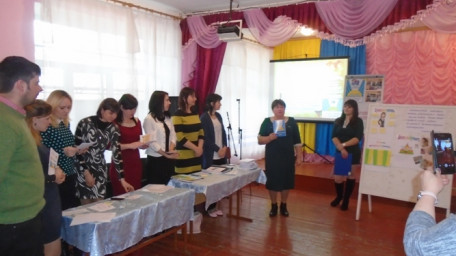 У Верхньому Рогачику відбулося перше засідання районного клубу вчителів «Педагогічний світанок»